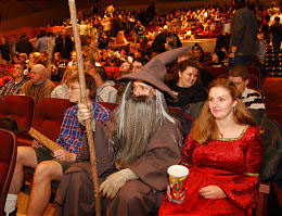 Dnews Lord of the Rings midnight movie Villa Theatre
