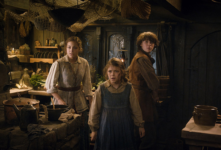 Peggy Nesbitt, Mary Nesbitt and John Bell as the children of Bard The Bowman.