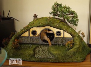lord-of-the-rings-cat-house
