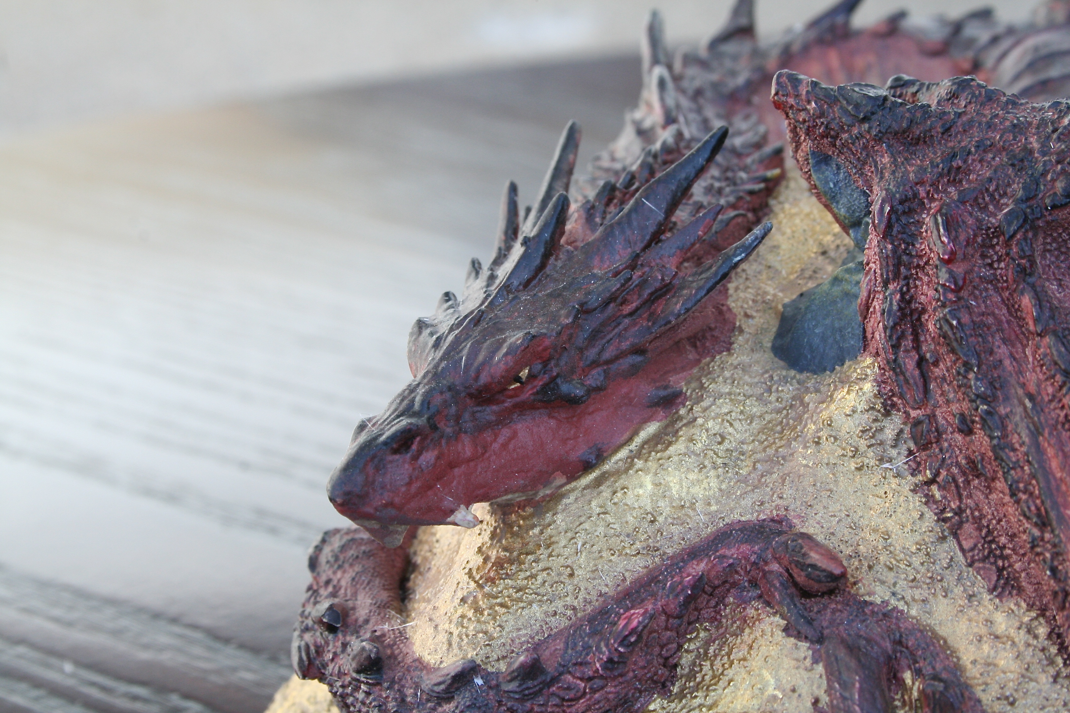 IN STOCK !! Der Hobbit SMAUG KING UNDER THE MOUNTAIN Weta Cave ! 